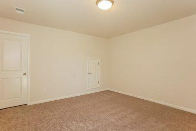 008-photo-bedroom-11006488 | Image 8