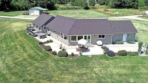 1010 Mallard Ln, Camano Island, WA, 98282-8767 | Card Image