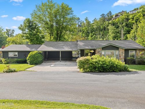 315 Church St, GATLINBURG, TN, 37738-4808 | Card Image