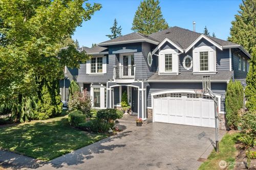 7316 126th Avenue Ne, Kirkland, WA, 98033 | Card Image