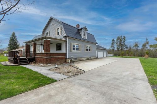 6224 Versailles Rd, Lake View, NY, 14085-9600 | Card Image