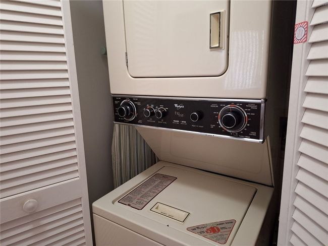 Stackable washer and dryer | Image 11
