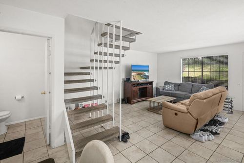 93-4390 Caminito Del Diamante, San Diego, CA, 92121-1902 | Card Image