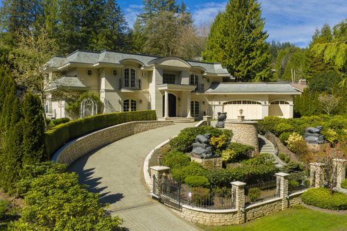 397 Southborough Dr, West Vancouver, BC, V7S1M3 | Card Image
