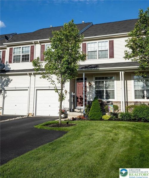 1105 King Way, BREINIGSVILLE, PA, 18031-1480 | Card Image