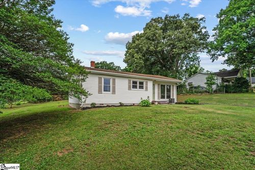 108 Valley Dr, Greer, SC, 29651-2740 | Card Image