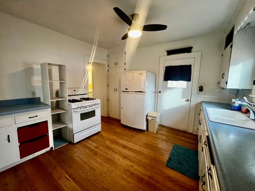 2241 26th St, Rock Island, IL, 61201-4609 | Card Image