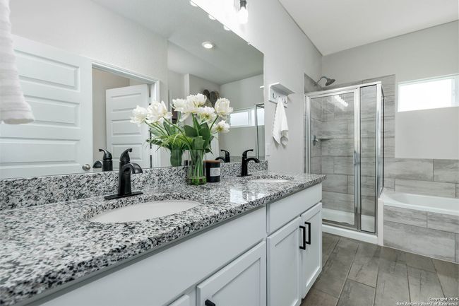 311 Singing Brk, House other with 5 bedrooms, 3 bathrooms and null parking in Cibolo TX | Image 13