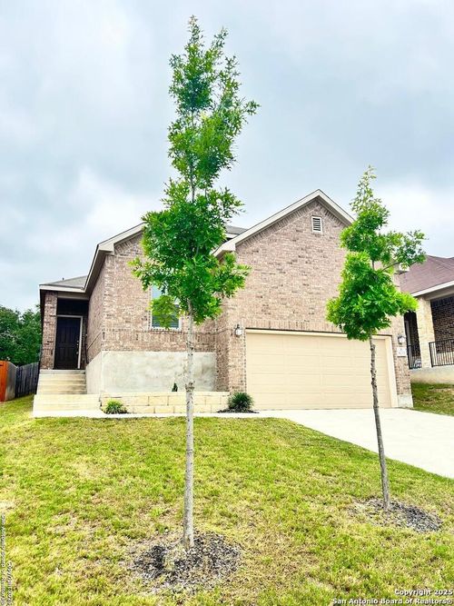 8033 San Mirienda, Boerne, TX, 78015-0020 | Card Image