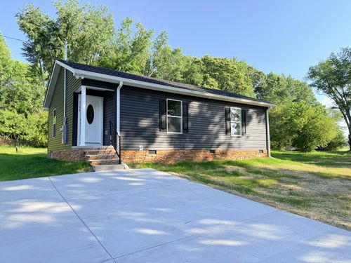 1145 Stewart Ln, Estill Springs, TN, 37330-3752 | Card Image