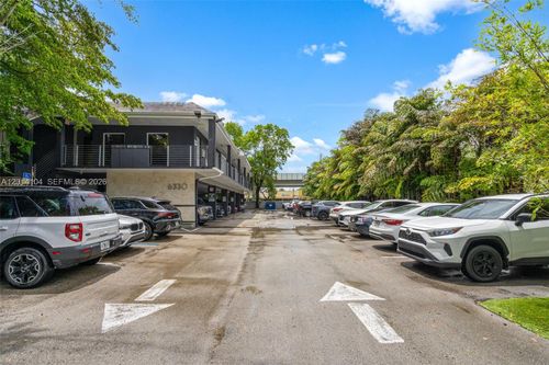 102-6330 Manor Ln, South Miami, FL, 33143-4953 | Card Image