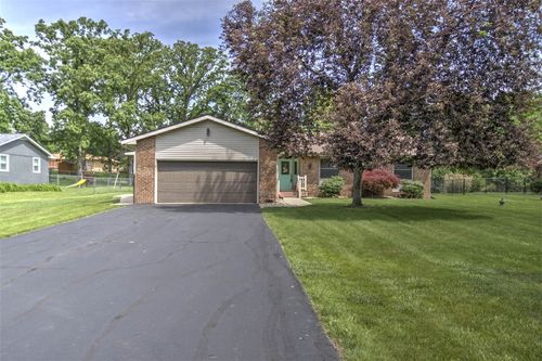 20 Timber Lane, Forsyth, IL, 62535 | Card Image