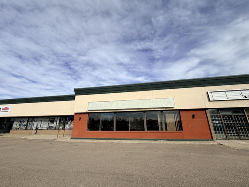 5556 50 Ave, Saint Paul, AB, T0A3A1 | Card Image