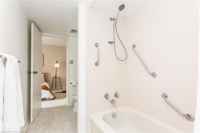 508 - 22 Marilyn Dr, House attached with 3 bedrooms, 2 bathrooms and 1 parking in Guelph ON | Image 28