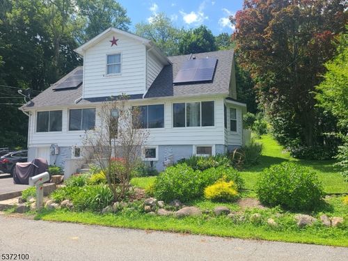 2 Coursen St, Stanhope, NJ, 07874-2908 | Card Image