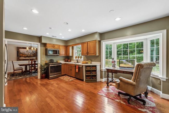 9412 Crosspointe Dr, House other with 4 bedrooms, 4 bathrooms and null parking in FAIRFAX STATION VA | Image 11