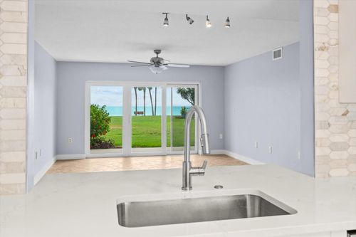 t30-7530 Sunshine Skyway Ln S, ST PETERSBURG, FL, 33711-4961 | Card Image