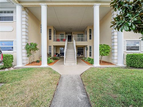 apt-209-700 Lake Orchid Cir, Vero Beach, FL, 32962-8576 | Card Image
