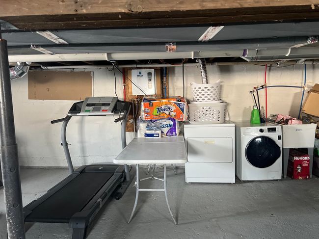 Laundry can be in basement or first floor | Image 14