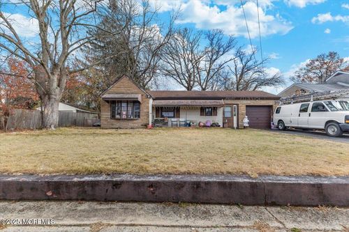 56 Wert Ave, Hamilton, NJ, 08610-4528 | Card Image