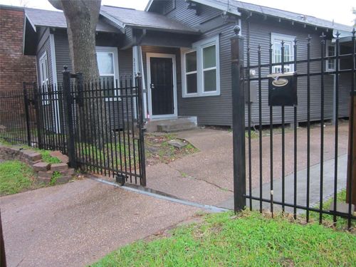3217 Winbern St, Houston, TX, 77004-4650 | Card Image