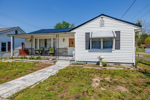204 E Millpond St, Kingsport, TN, 37660-4034 | Card Image