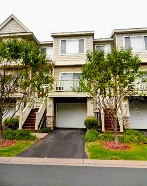 2453 Eagle Trace Ln, Woodbury, MN, 55129-4283 | Card Image