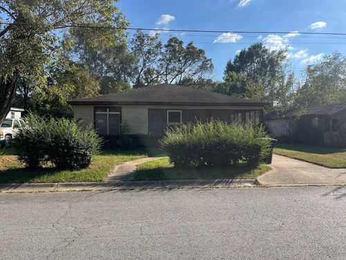 1302 King St, Jacksonville, AR, 72076-5421 | Card Image