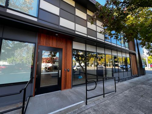 125-1304 East St, Redding, CA, 96001-0855 | Card Image