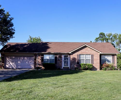584 Ashley Ct, Berea, KY, 40403-1286 | Card Image