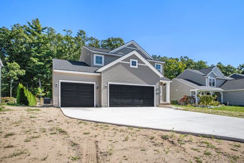 16932 Arbor Way Drive, Nunica, MI, 49448 | Card Image