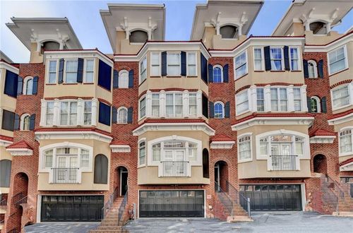 813 Clifton Heights Ln Ne, Atlanta, GA, 30329-4254 | Card Image