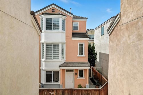 12658 Antigua Ct, Lynwood, CA, 90262-5370 | Card Image