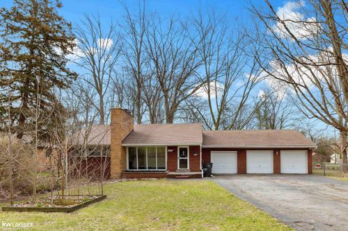21820 Drexel St, Clinton Township, MI, 48036-2608 | Card Image