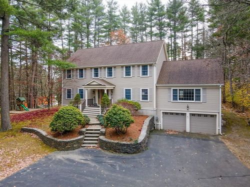 17 Foley Dr, North Reading, MA, 01864-1507 | Card Image