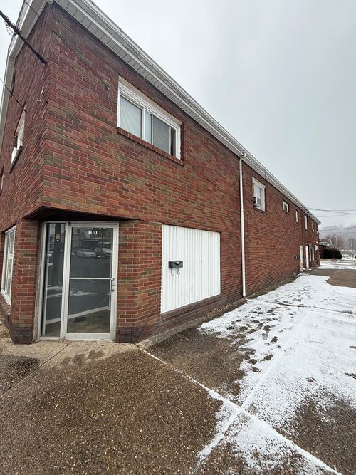 1110 2nd St, Moundsville, WV, 26041-1451 | Card Image