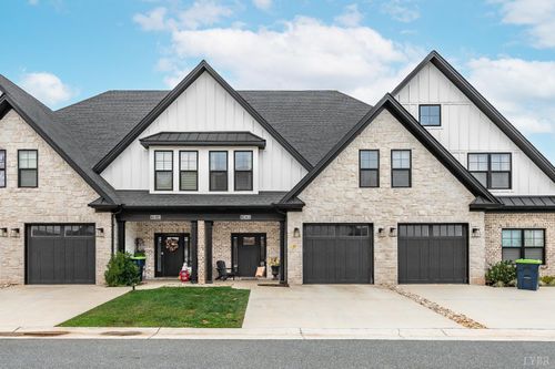 1020 Easton Ct, Forest, VA, 24551-5033 | Card Image