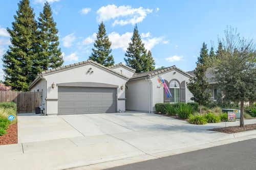 3132 S Kennedy St, Visalia, CA, 93292-1596 | Card Image