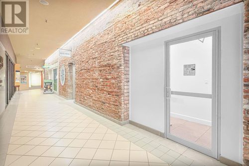 156 Queen St, Charlottetown, PE, C1A4B5 | Card Image