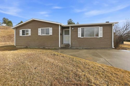 936 E Oakland, Rapid City, SD, 57701 | Card Image