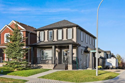 138 Nolan Hill Dr Nw, Calgary, AB, T3R0M7 | Card Image