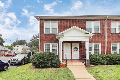 365 W 8th Ave, Gastonia, NC, 28052-7511 | Card Image