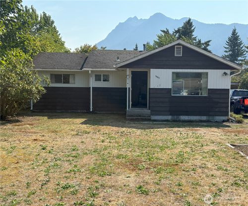 1005 Alvord St, Darrington, WA, 98241-7717 | Card Image
