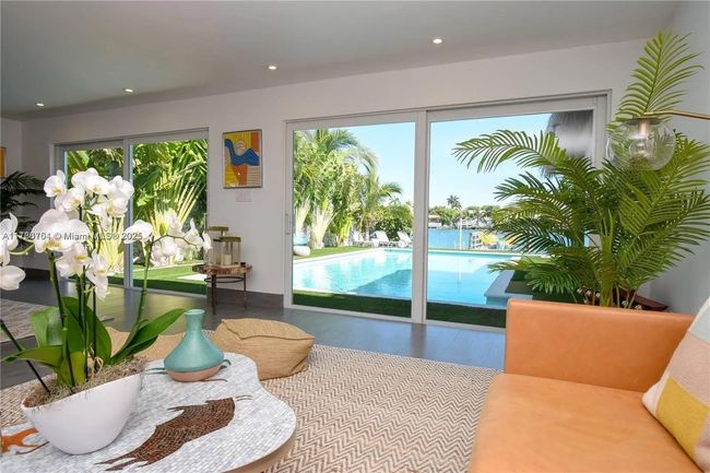 641 86 Th St, House other with 3 bedrooms, 3 bathrooms and null parking in Miami Beach FL | Image 10