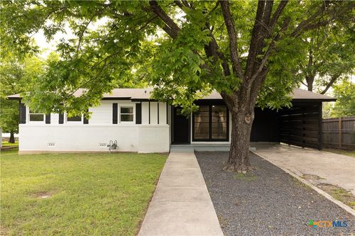 22 Steele St, Lampasas, TX, 76550-1525 | Card Image