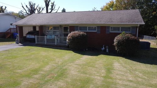 216 Laurel St, Morristown, TN, 37813-1840 | Card Image