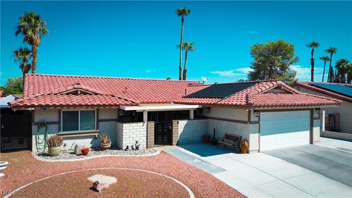 5162 Winston St, Las Vegas, NV, 89103-2440 | Card Image