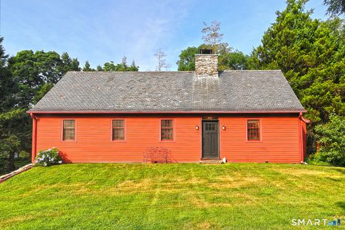 428 Peck Ln, Orange, CT, 06477-3327 | Card Image