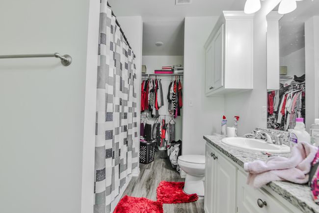 6906 20 Th St, Townhouse with 3 bedrooms, 2 bathrooms and null parking in Lubbock TX | Image 9