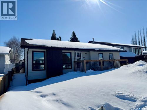 814 Carr Pl, Prince Albert, SK, S6V7E1 | Card Image